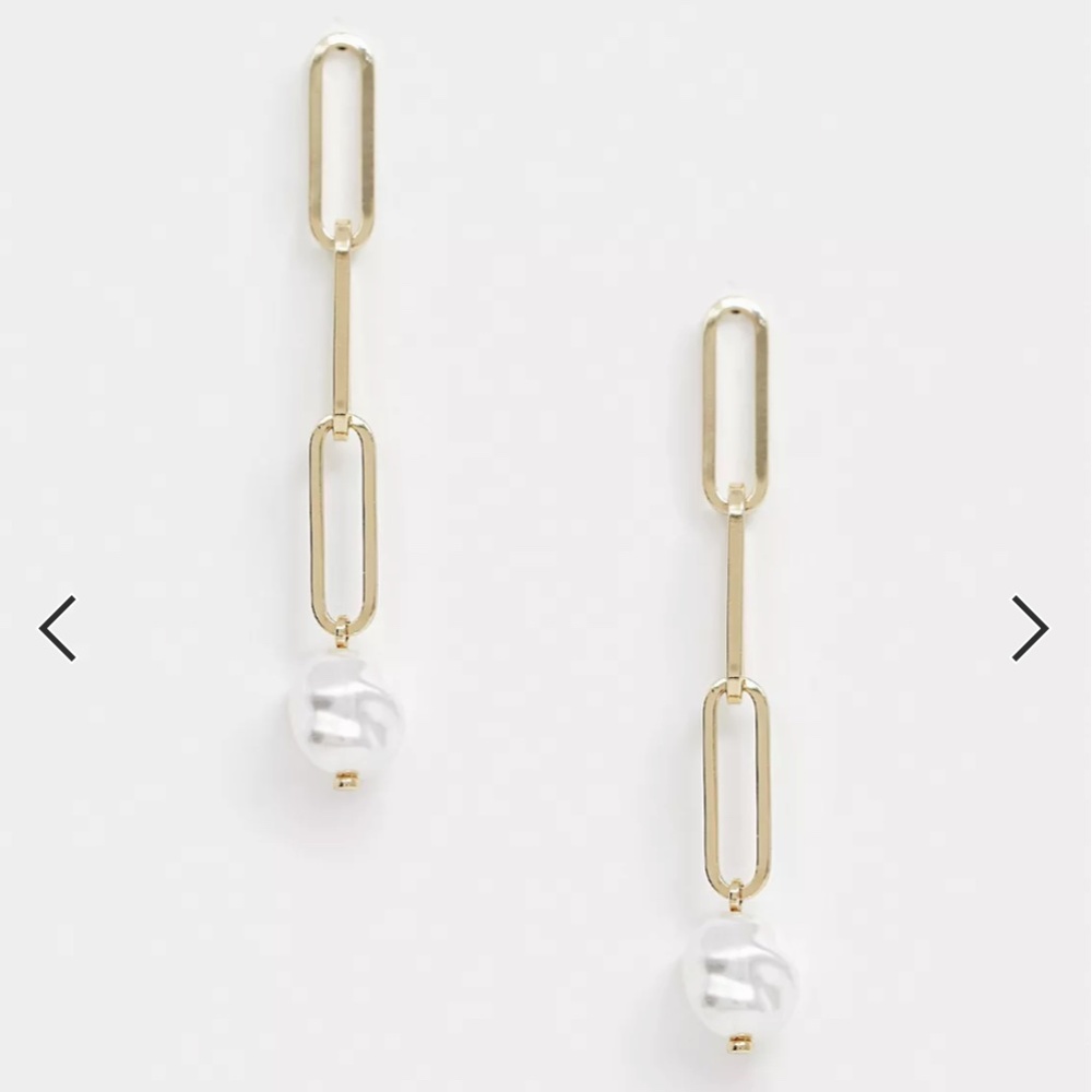 & Other Stories pearl pendant chain earrings in gold